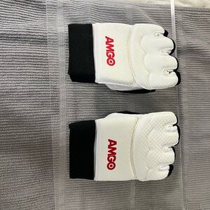 White and Black Women's Boxing Gloves